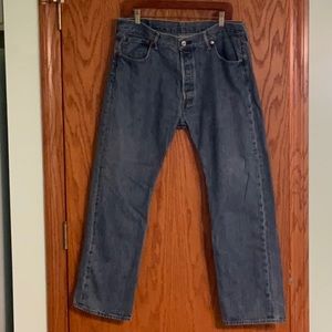 Levi’s 501 Button Down Fly Medium Wash Denim Jeans Most Iconic of all Levi’s